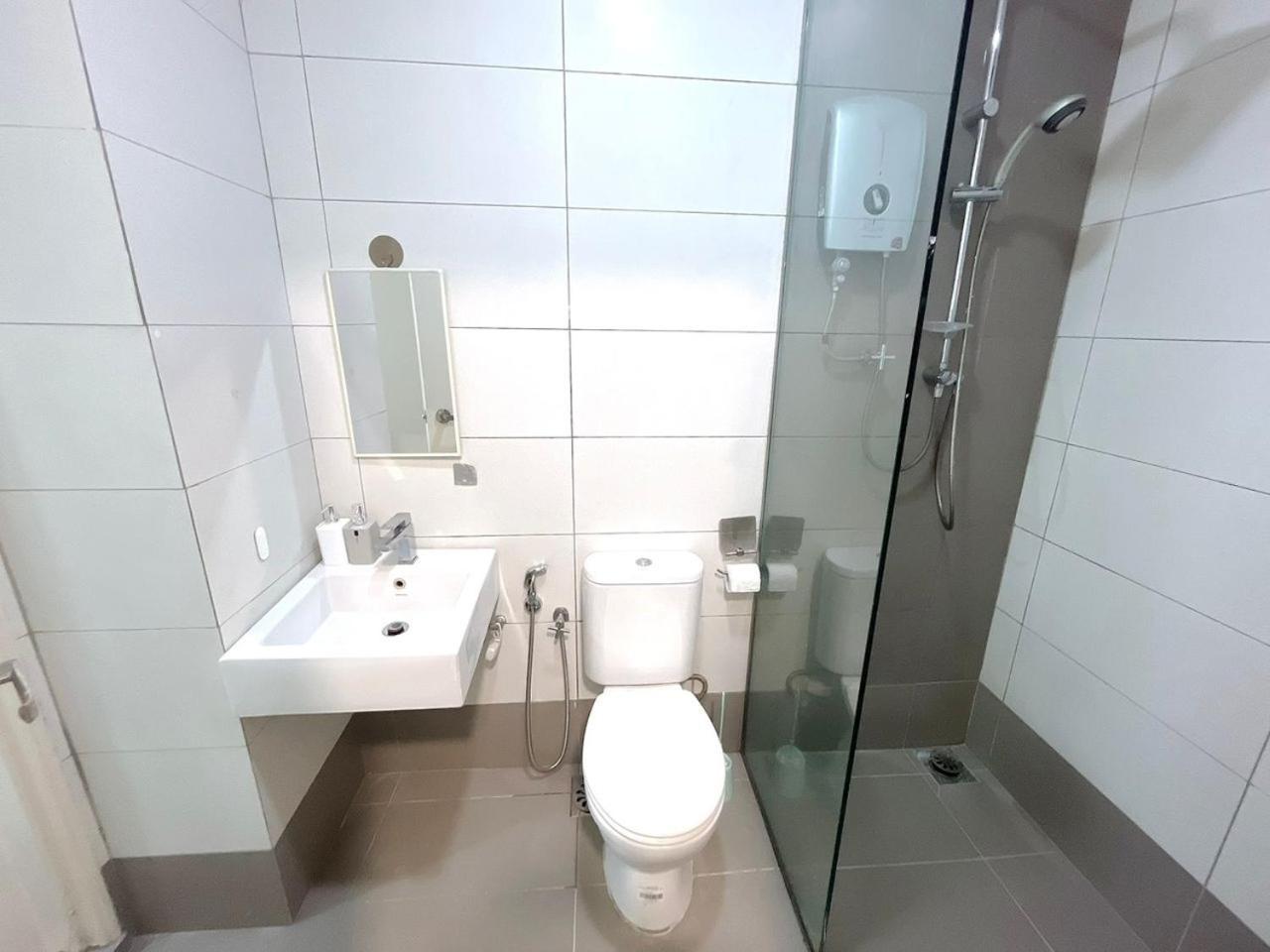 Pj 2 Id Design 1-8 Pax 5 Min To One U Petaling Jaya