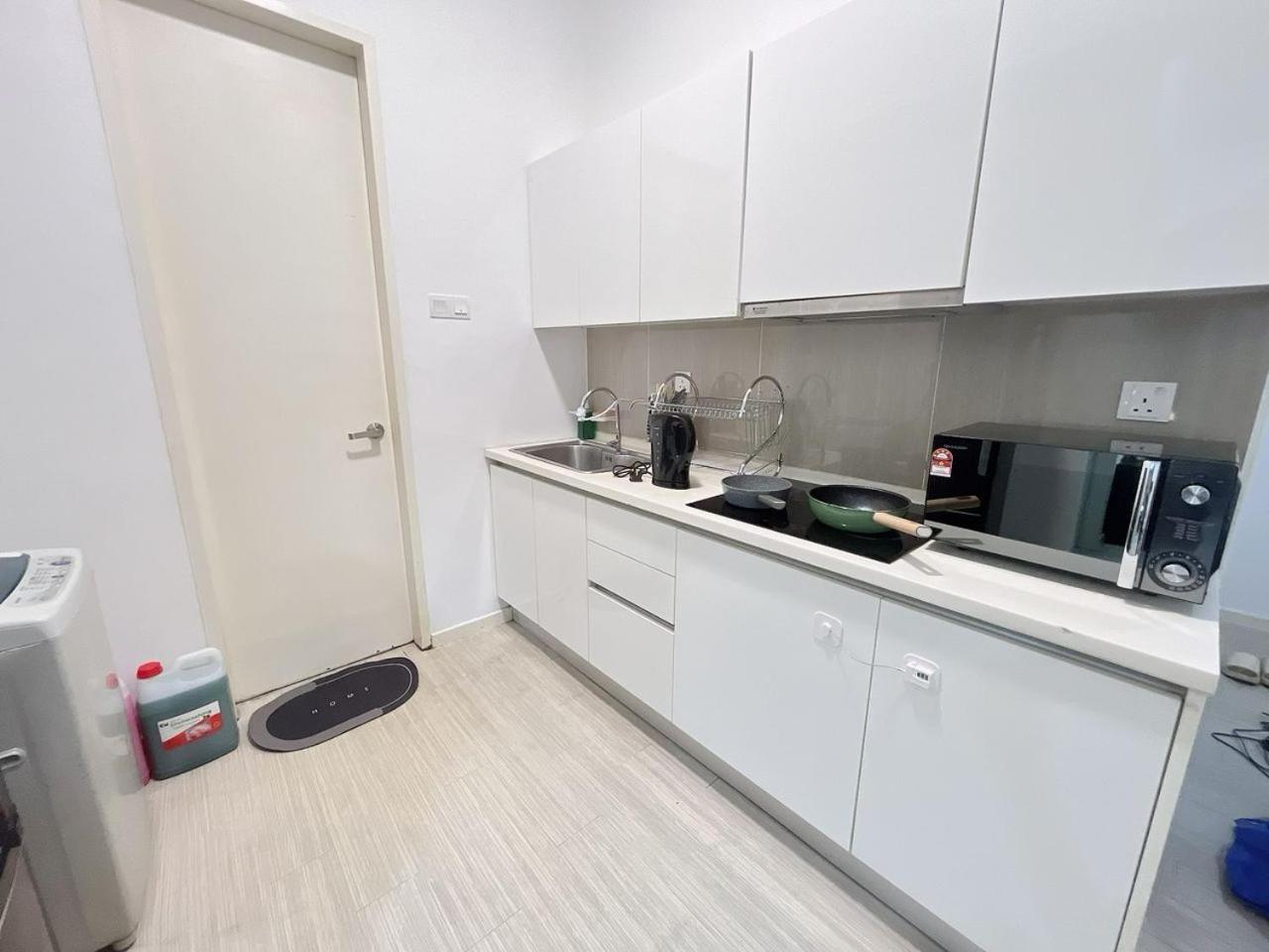 Pj 2 Id Design 1-8 Pax 5 Min To One U Apartment *