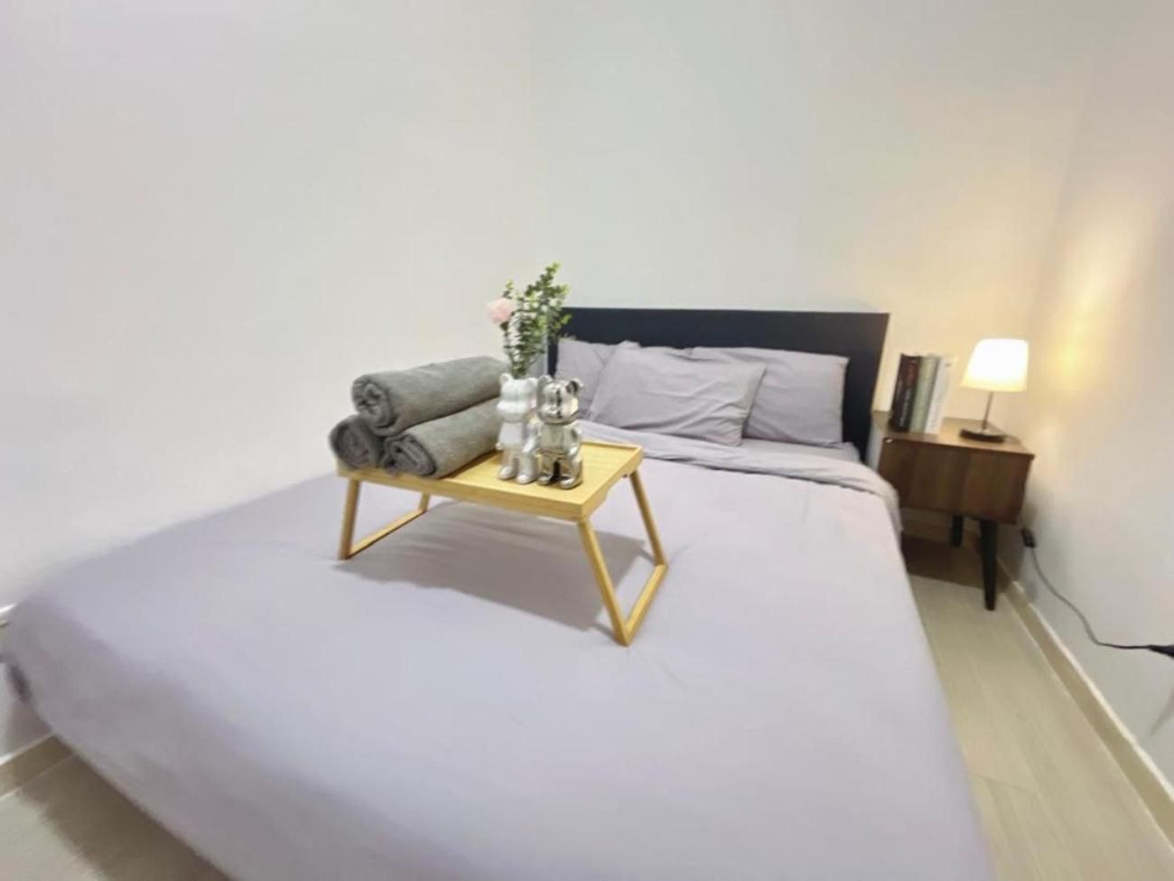 Apartment Pj 2 Id Design 1-8 Pax 5 Min To One U Petaling Jaya